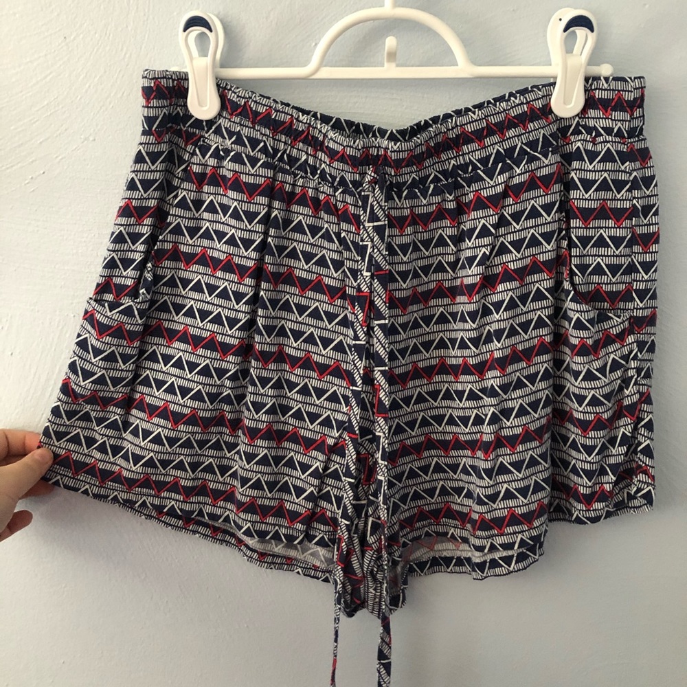 Patterned shorts
